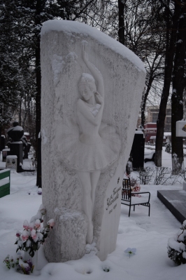 Novodevichy Cemetery1